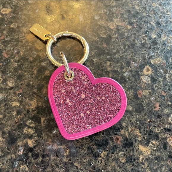 Coach heart charm - Picture 1 of 2
